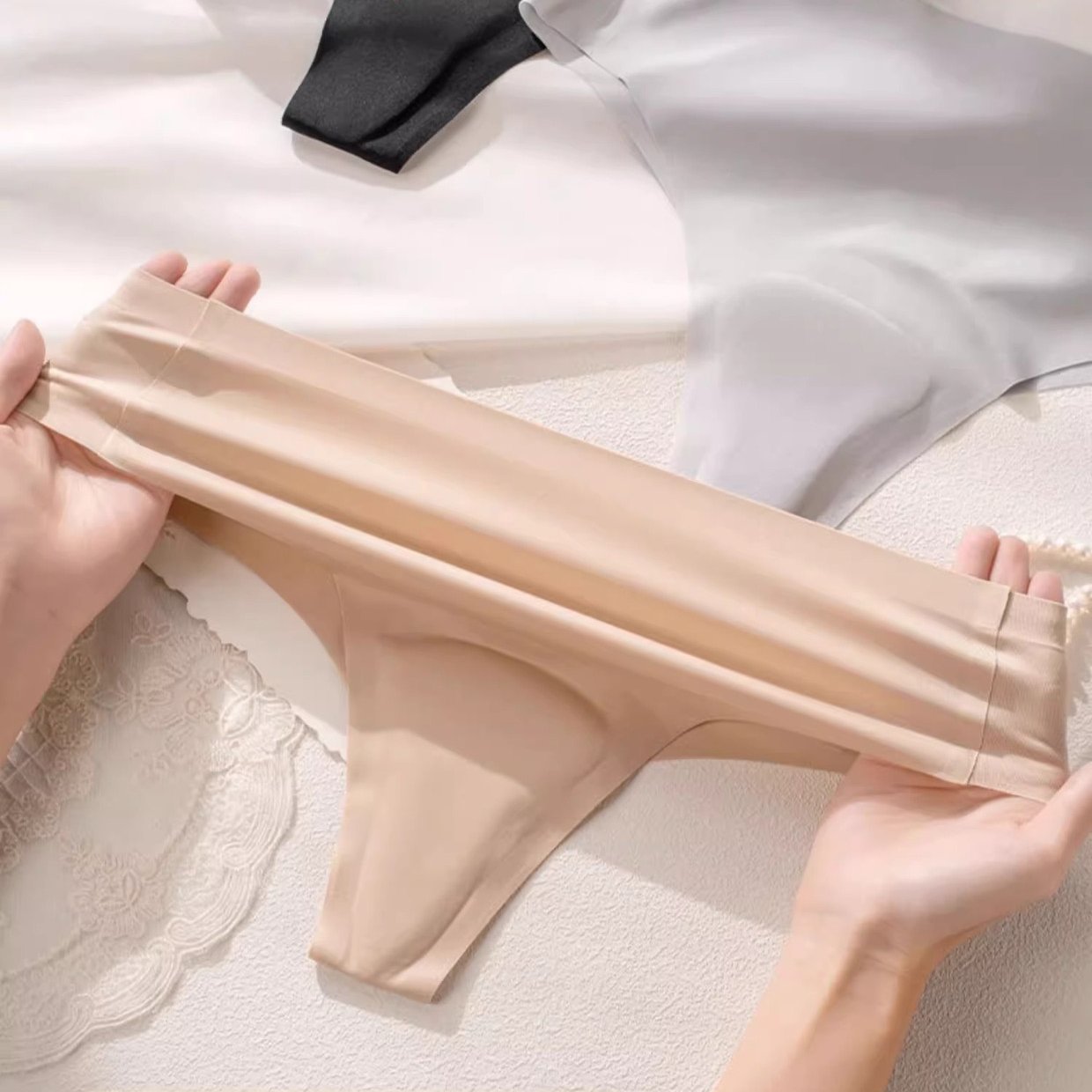 Seamless Underwear That Covers the Triangle Area to Prevent Awkward Lines and Exposure, Invisible Triangle Thong Underwear for Women | CP260619A154